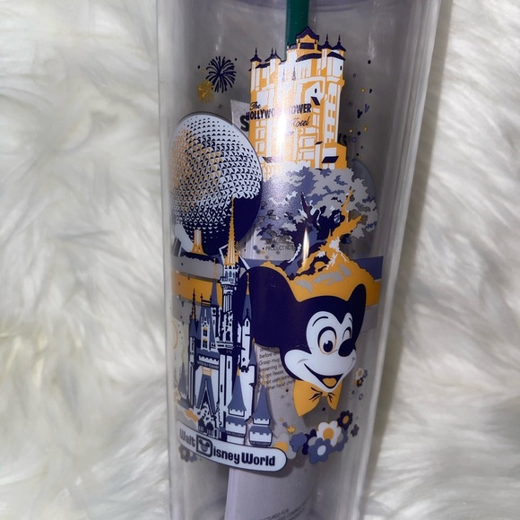 WDW Vault‎ Collection Starbucks Tumbler - Picture 7 of 10